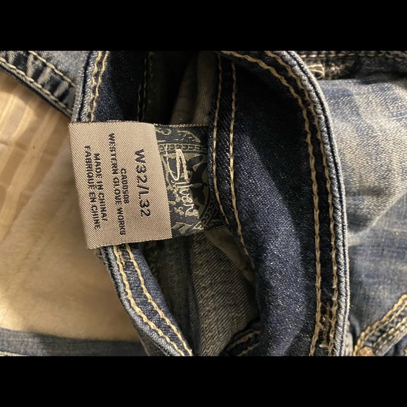 Lots and lots of jeans - Picture 5 of 16